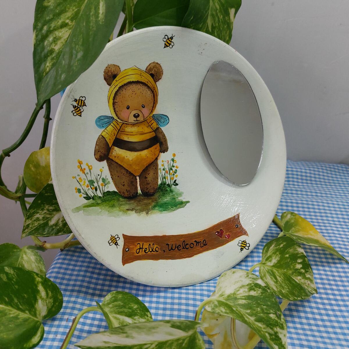 دیوارکوب سفالی طرح خرس زنبوری آینه دار در میداشاپ بخش فروشگاهی اینترنتی میداپس